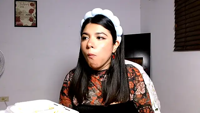 Snapshot of MiaDiamontLatin chatting on April 22, 3:13 am MiaDiamontLatin online show from April 22, 3:13 am