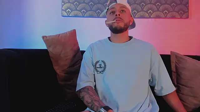 Daniel kingx online show from March 19, 1:55 pm