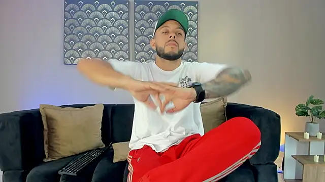 Snapshot of Daniel_kingx chatting on February 28, 12:49 pm Daniel kingx online show from February 28, 12:49 pm