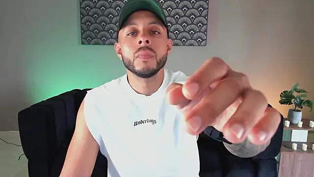 Daniel kingx online show from March 6, 1:39 pm