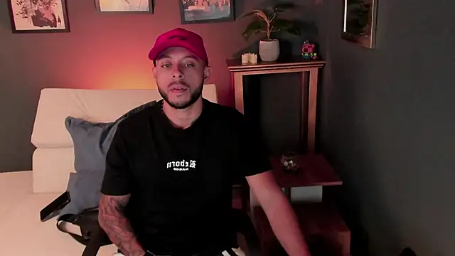 Daniel kingx online show from April 14, 1:49 pm