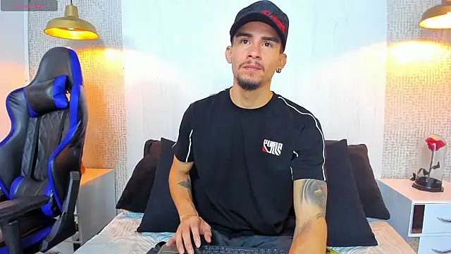 SharonTygaX online show from March 12, 2:21 pm