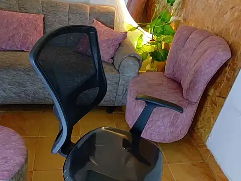  online show from March 22, 1:31 am