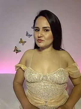 yissela92 online show from March 28, 6:31 pm