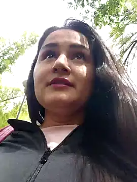 Snapshot of yissela92 chatting on February 23, 7:03 pm yissela92 online show from February 23, 7:03 pm