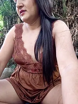 Snapshot of yissela92 chatting on February 22, 2:41 pm yissela92 online show from February 22, 2:41 pm