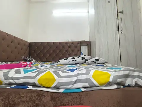 Iamsexymona online show from April 3, 7:15 am