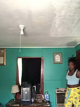 Keishiecakes online show from February 23, 7:03 pm