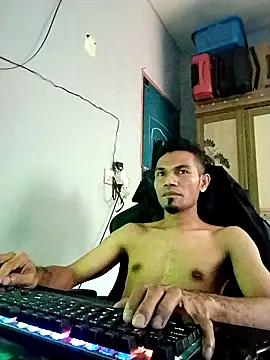 UcEng Lab online show from March 20, 7:31 am