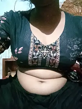 Snapshot of BreezySexyGirl69 chatting on June 10, 12:06 pm BreezySexyGirl69 online show from June 10, 12:06 pm