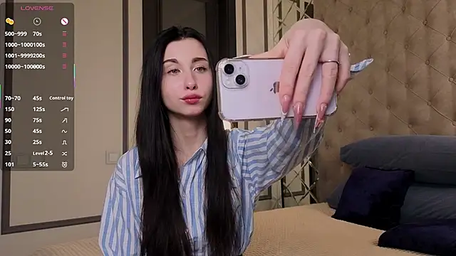 MiguelinaRasmuson online show from March 30, 11:11 am