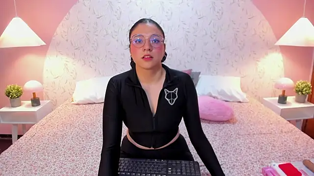 Angelie Rosebrm online show from February 21, 12:34 am