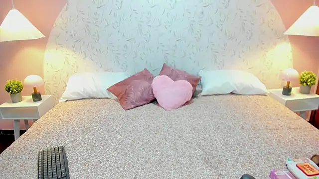 Angelie Rosebrm online show from February 26, 12:43 am