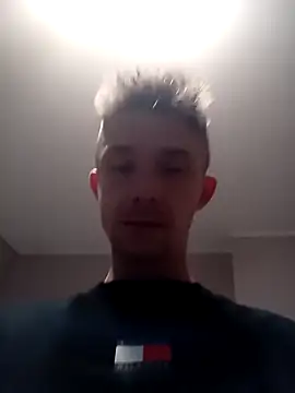 Snapshot of DlaNiej chatting on March 7, 4:45 pm DlaNiej online show from March 7, 4:45 pm