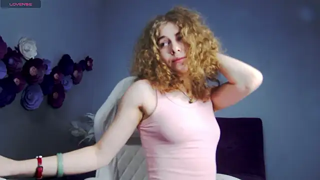 Curly Girl Anna online show from February 22, 2:08 pm