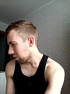 Snapshot of ---Dark--- chatting on March 30, 8:27 am ---Dark--- online show from March 30, 8:27 am