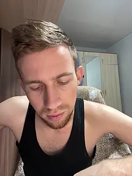 Snapshot of ---Dark--- chatting on May 26, 3:10 pm ---Dark--- online show from May 26, 3:10 pm