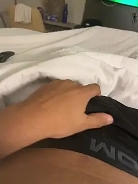 charles23xavier25 online show from February 27, 12:11 am