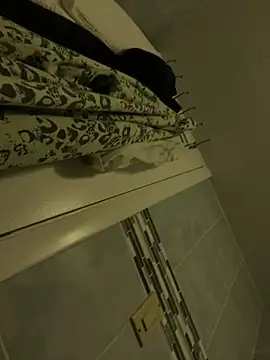 charles23xavier25 online show from March 14, 3:40 pm