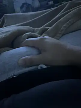 charles23xavier25 online show from February 21, 6:37 am