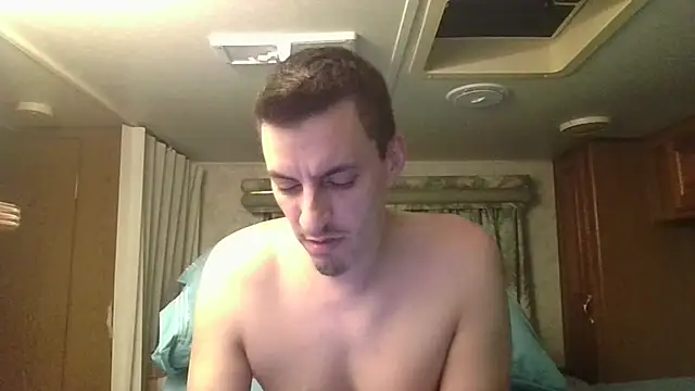 Snapshot of luverrboyy chatting on June 25, 2:42 am luverrboyy online show from June 25, 2:42 am