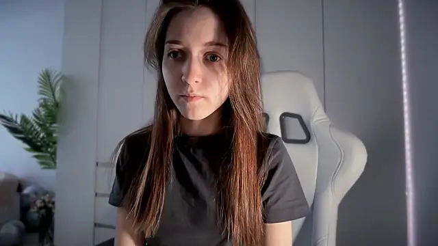 monnymoonn online show from March 15, 8:10 am