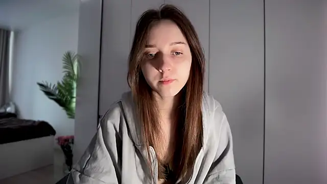 monnymoonn online show from March 14, 8:09 am