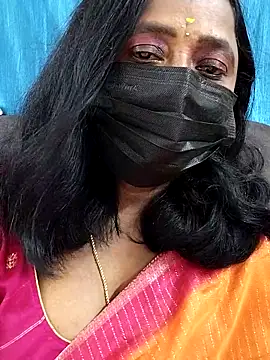 Snapshot of Raagini-Devi chatting on February 18, 1:40 pm Raagini-Devi online show from February 18, 1:40 pm