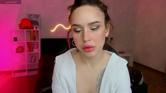 Snapshot of tina_xx_tina chatting on February 20, 1:57 am tina xx tina online show from February 20, 1:57 am