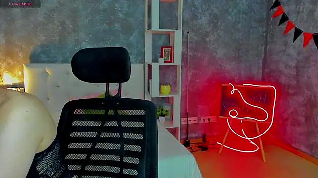 tina xx tina online show from March 5, 1:46 am