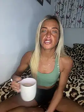 ScarlettGold  online show from March 17, 10:40 am