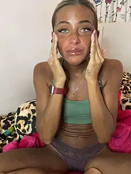 ScarlettGold  online show from March 5, 10:45 am