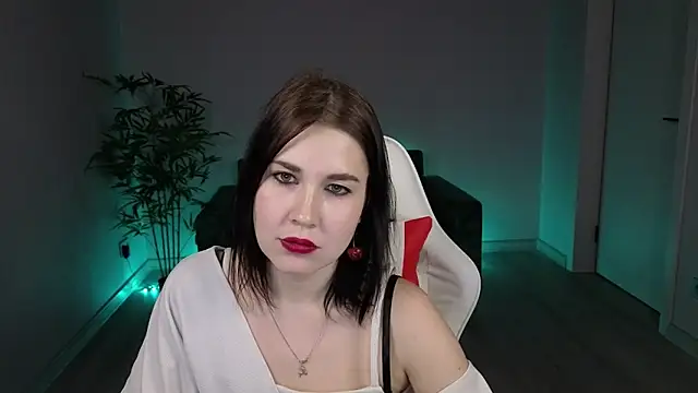 alian legs online show from February 20, 9:33 am