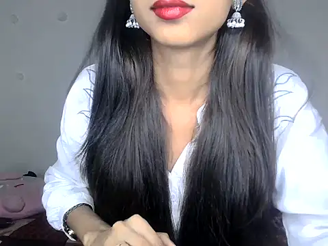 SIKSHA SINGH online show from May 6, 7:40 pm