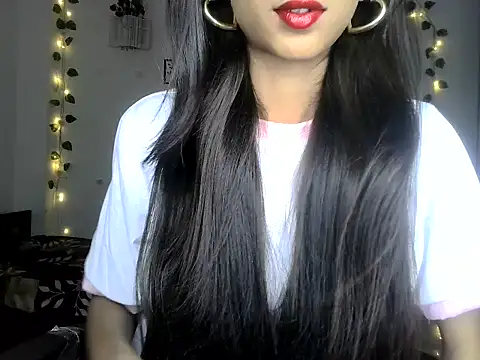 SIKSHA SINGH online show from May 29, 6:47 pm