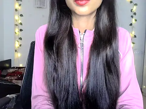 SIKSHA SINGH online show from June 2, 8:20 pm