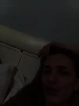 Snapshot of emiros20 chatting on February 18, 8:49 pm emiros20 online show from February 18, 8:49 pm