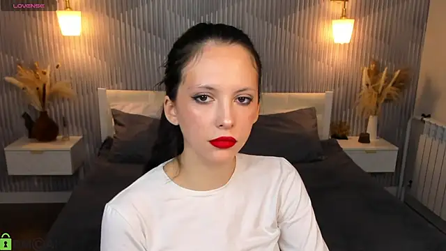 elise robbie online show from April 5, 8:54 am