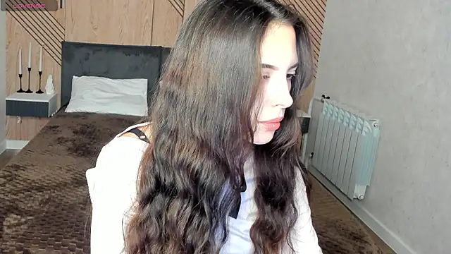 elise robbie online show from March 2, 7:15 am