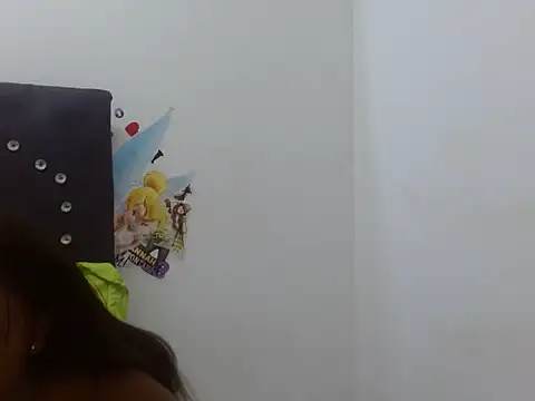 Snapshot of SilkSeduction22 chatting on February 24, 2:29 pm SilkSeduction22 online show from February 24, 2:29 pm