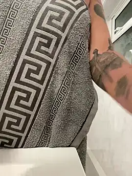 Destinylovex online show from April 13, 9:52 pm