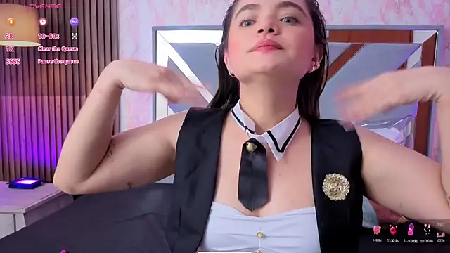 LittleeSara18 online show from March 22, 11:01 am