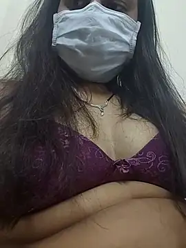 Snapshot of TopXcouple chatting on March 17, 6:38 am TopXcouple online show from March 17, 6:38 am