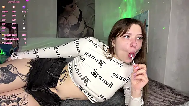 Katebby online show from April 19, 6:10 pm