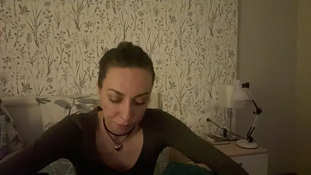 SarahStevens online show from April 5, 4:02 pm