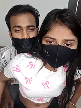 Snapshot of crazy_bebs chatting on February 18, 1:18 pm crazy bebs online show from February 18, 1:18 pm