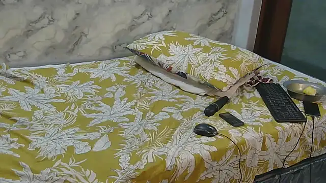 CaramelHotGirl online show from March 9, 6:33 pm