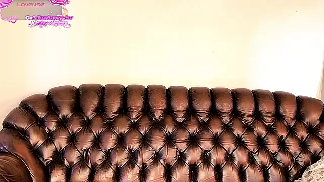 Juli Corn online show from March 7, 6:42 am