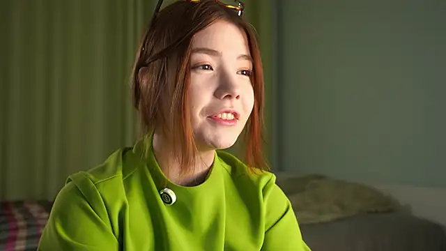 Snapshot of AyakoHuezo chatting on March 1, 2:06 pm AyakoHuezo online show from March 1, 2:06 pm