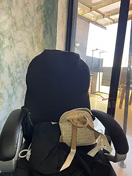 Snapshot of Belanny-LS chatting on February 27, 2:06 pm Belanny-LS online show from February 27, 2:06 pm